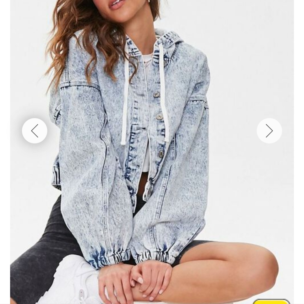 Forever 21 Women's Blue Hooded Acid Wash Denim Jacket